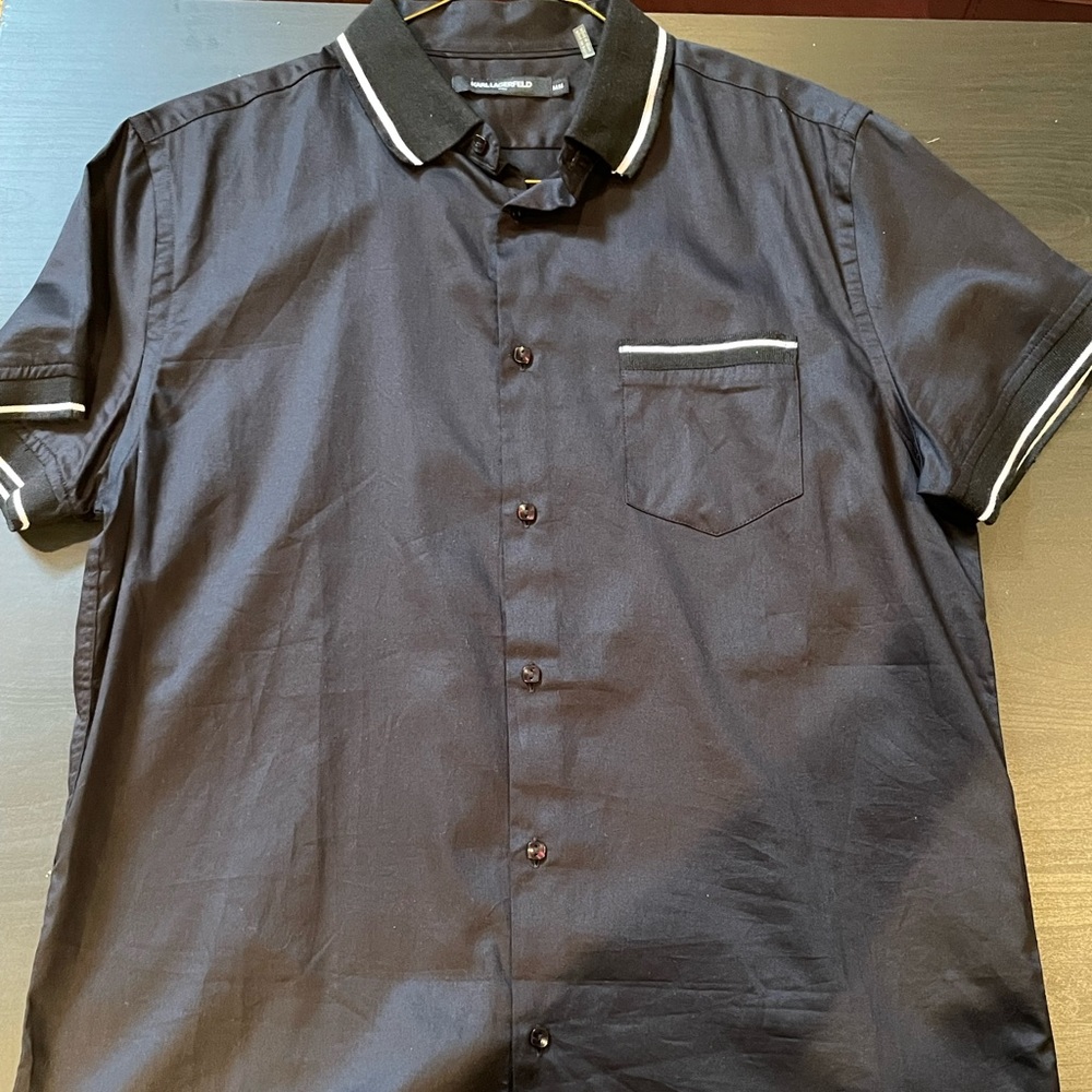 Karl Largerfeld Short Sleeve Button-Up (Sz M) - 9/10 condition